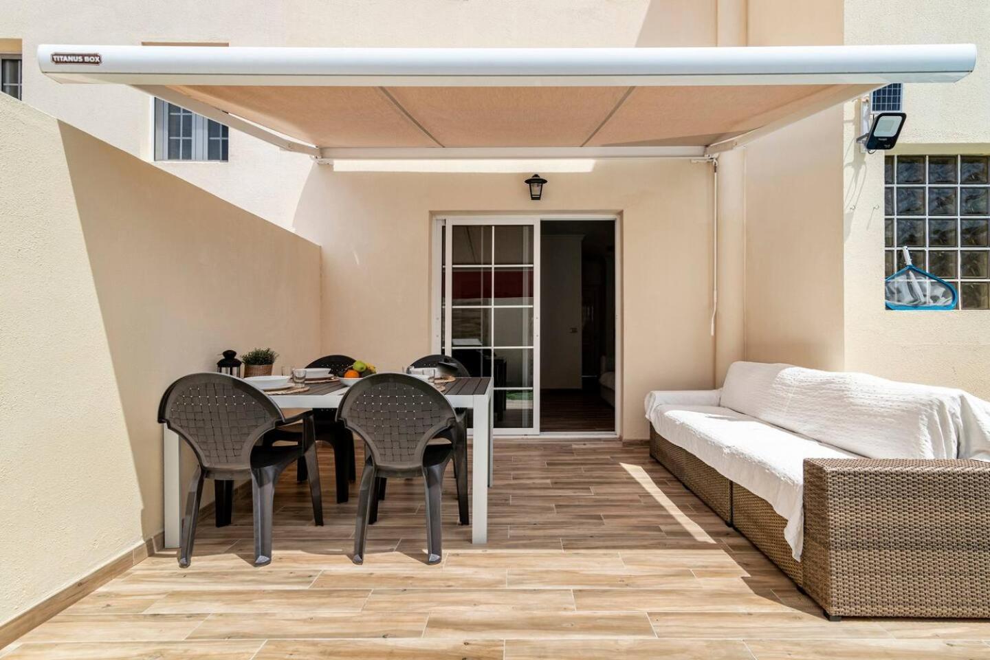 Villa Aspen Gran Canaria Arguineguin Exterior photo